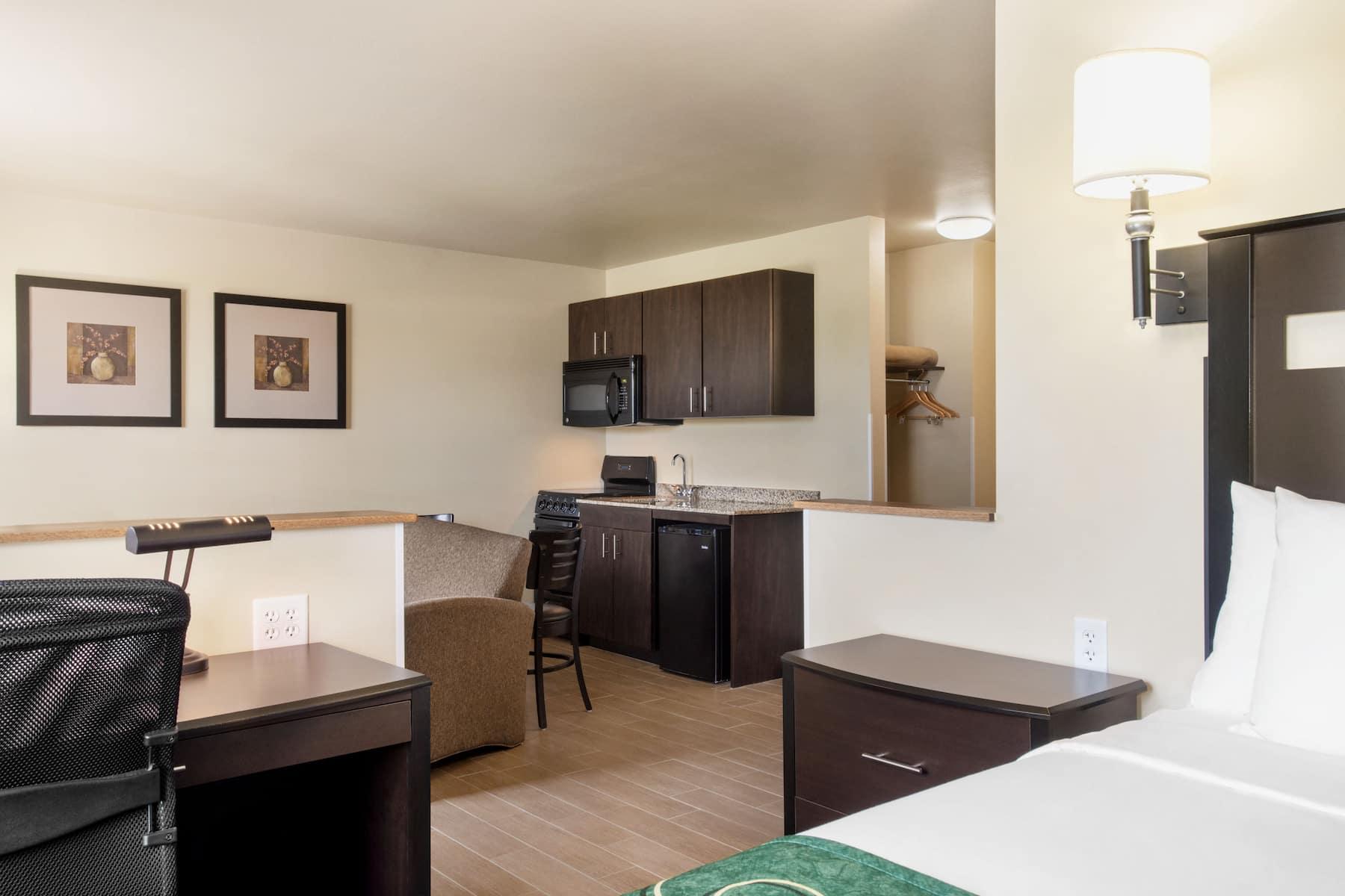 فندق Baymont By Wyndham Glenwood المظهر الخارجي الصورة