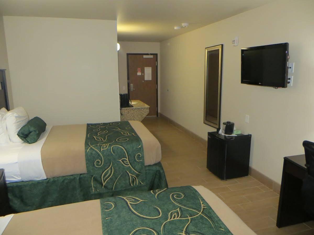 فندق Baymont By Wyndham Glenwood المظهر الخارجي الصورة